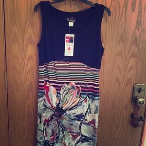 NWT Size Large Dress- Vin Rouge